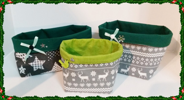 Weihnachtlicher Untensilo Schwarz/ Weiß mit Sternen, Uni Grün