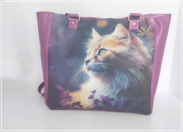 Kleiner Shopper mit Katzenkopf, Kunstleder beerefarben